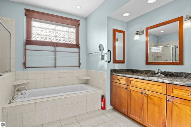 12305 3 Rd St, House other with 5 bedrooms, 4 bathrooms and null parking in Kewadin MI | Image 24