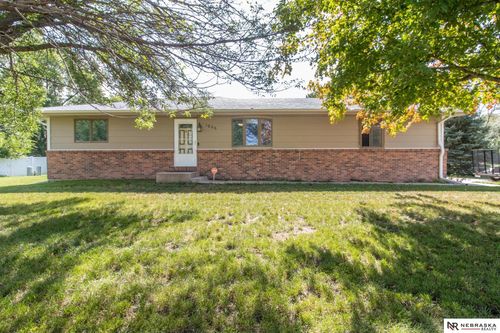 1806 E 14th St, York, NE, 68467-2239 | Card Image
