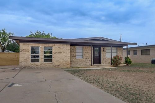 2404 Alamesa Dr, Big Spring, TX, 79720-7317 | Card Image