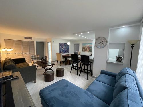 apt-104-16919 N Bay Rd, Sunny Isles Beach, FL, 33160-4213 | Card Image