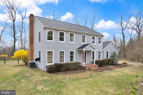 12007 Briar Patch Rd, HUME, VA, 22639-1800 | Card Image