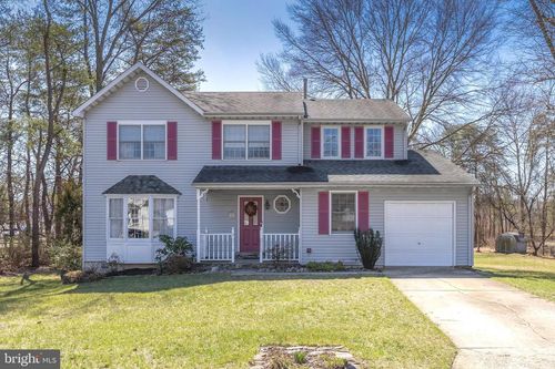 17 Framingham Rd, BEVERLY, NJ, 08010-2236 | Card Image