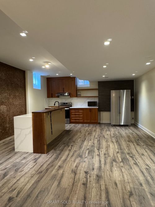 2374 Robmar Dr, Oakville, ON, L6H0B2 | Card Image