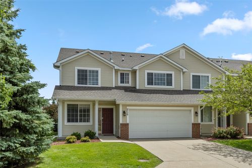 856 Se Mulberry Ln, Waukee, IA, 50263-8378 | Card Image