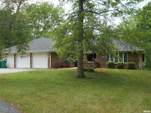 1001 Wigwam Hollow Rd, Macomb, IL, 61455-1035 | Card Image