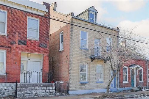 122 W Courtois St, Saint Louis, MO, 63111-3301 | Card Image