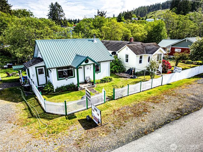 16672 Frontier St, House other with 2 bedrooms, 1 bathrooms and 1 parking in Clallam Bay WA | Image 29