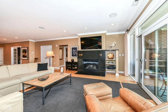 UNIT-303 - 333 Massachusetts Ave, Condo with 3 bedrooms, 2 bathrooms and null parking in Indianapolis IN | Image 10