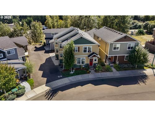 1172 Se Chinookan Dr, Cascade Locks, OR, 97014-6685 | Card Image