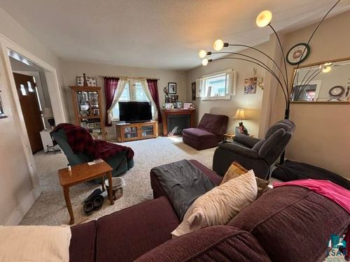 216 E 25th St, Hibbing, MN, 55746-2113 | Card Image