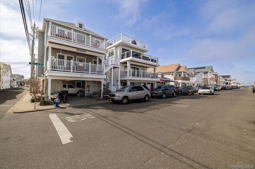 23 Arizona Ave, Long Beach, NY, 11561-1513 | Card Image