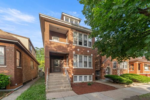 6811 Washtenaw Ave, Chicago, IL, 60629-1825 | Card Image