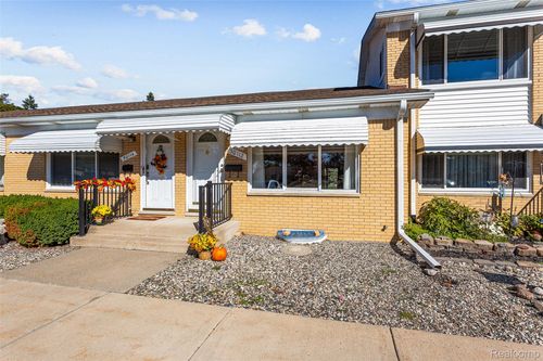 50112 Helfer Blvd, Wixom, MI, 48393-3231 | Card Image