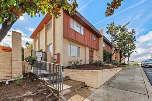 unit-8-831 E 3rd Ave, Escondido, CA, 92025-4544 | Card Image