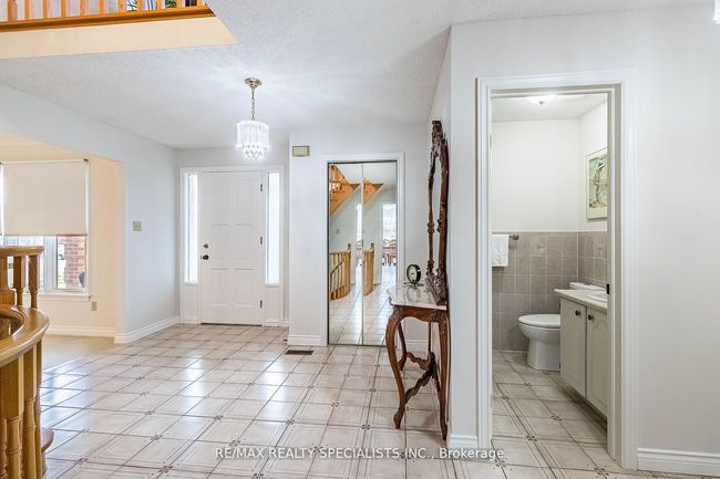 96 Nipissing Cres, House other with 4 bedrooms, 3 bathrooms and 4 parking in Brampton ON | Image 7