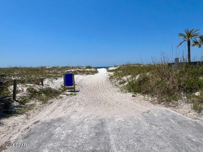UNIT-300 - 3300 Highway 98, Condo with 3 bedrooms, 3 bathrooms and null parking in Mexico Beach FL | Image 51
