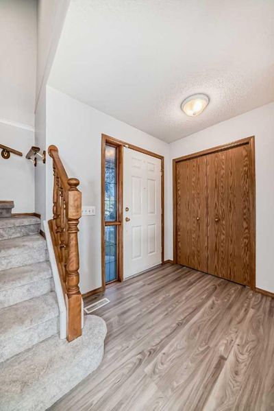 172 Panorama Hills Pl Nw, House detached with 3 bedrooms, 3 bathrooms and 2 parking in Calgary AB | Image 3