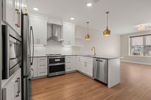 104-99 Foundry Pl, Portsmouth, NH, 03801 | Card Image