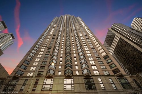 510-401 E Ontario St, Chicago, IL, 60611-7161 | Card Image