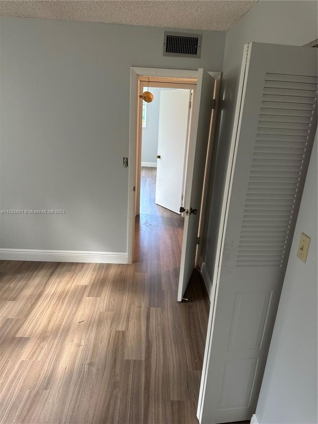 3304 - 1820 Sw 81st Ave, Condo with 2 bedrooms, 2 bathrooms and null parking in North Lauderdale FL | Image 8