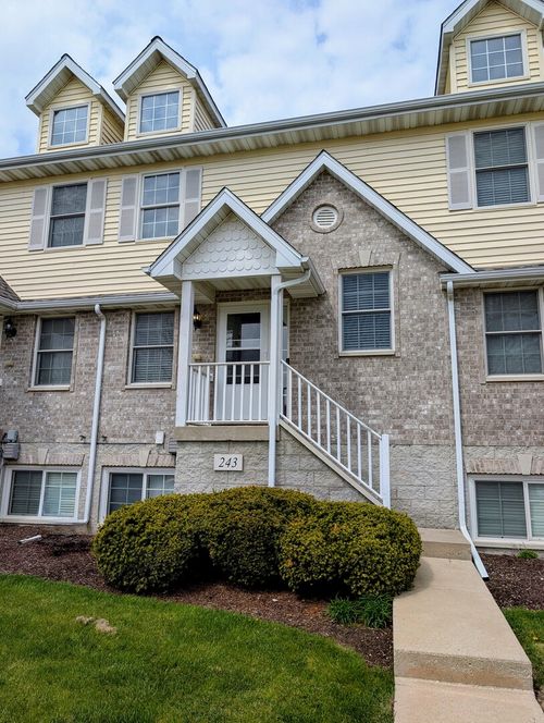 243 W Klein Ave, Cortland, IL, 60112-4104 | Card Image