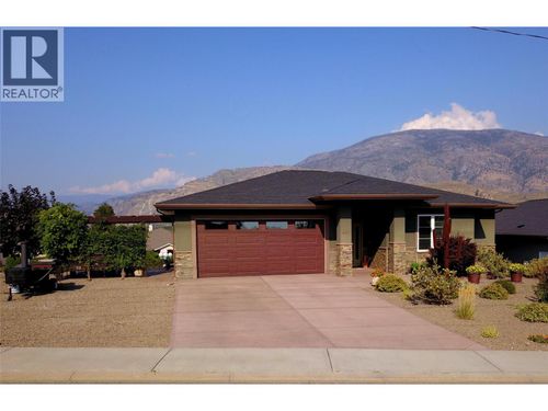 440 Merlot Ave, Oliver, BC, V0H1T4 | Card Image