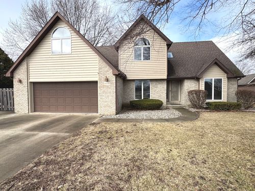 19 Old Farm North Ct, Bradley, IL, 60915-1438 | Card Image