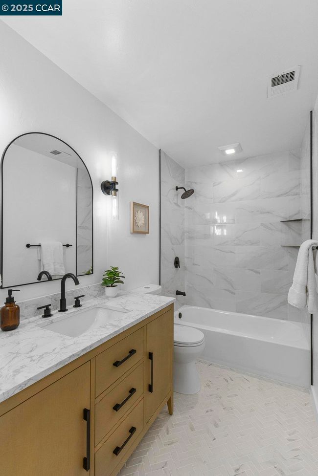 2408 Westcliffe Ln, Townhouse with 2 bedrooms, 1 bathrooms and 1 parking in Walnut Creek CA | Image 14