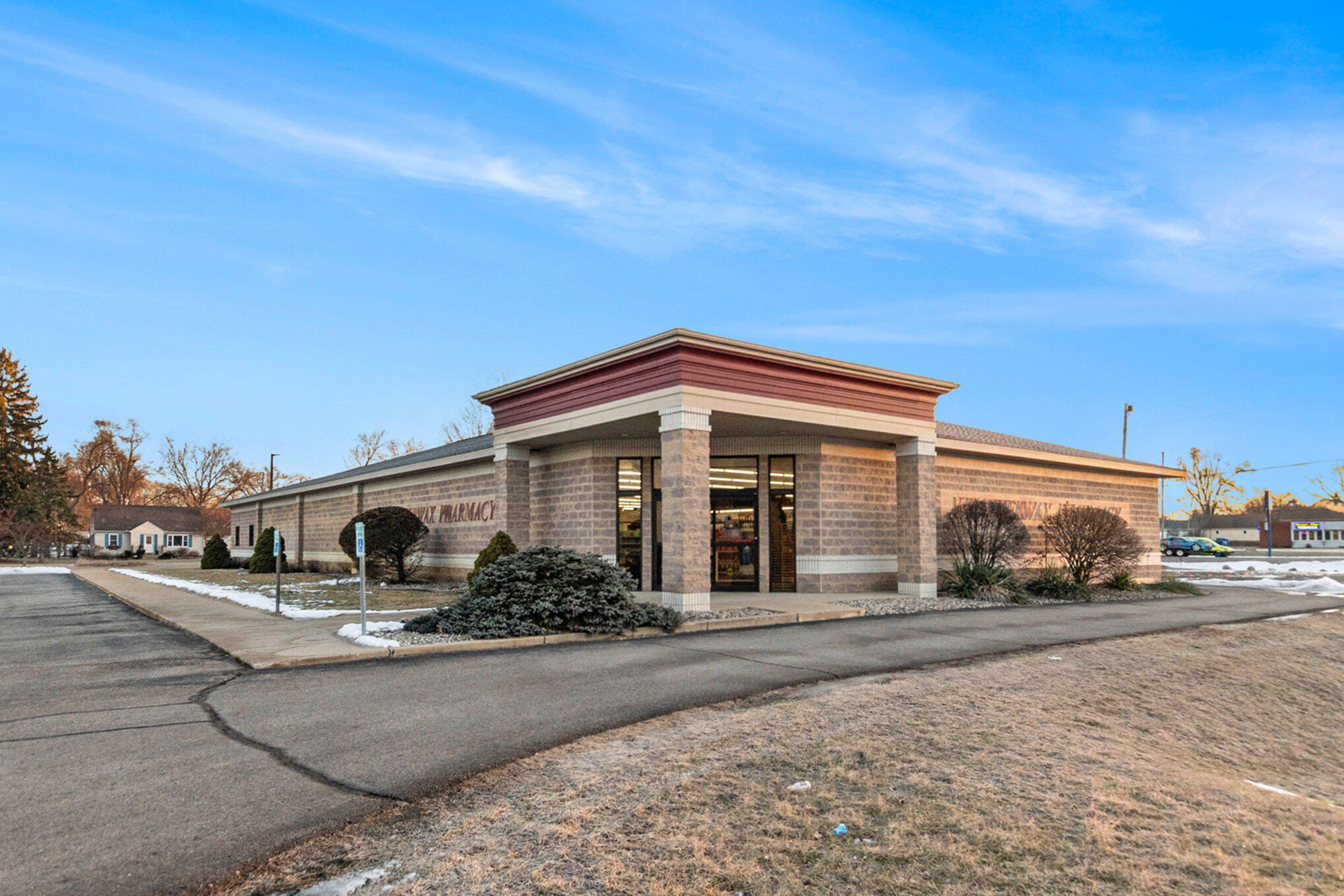 210 Hinckley Blvd, Jackson, MI 49203