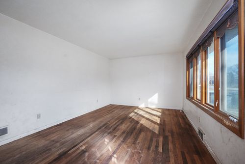 6S266 4th St, Eola, IL, 60519-2001 | Card Image