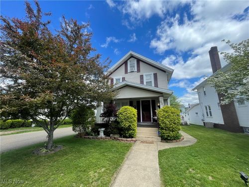 221 Minnich Ave Nw, New Philadelphia, OH, 44663-1836 | Card Image
