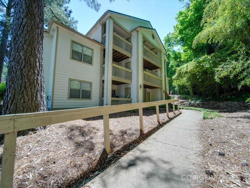 apt-i-1052 Churchill Downs Ct, Charlotte, NC, 28211-1555 | Card Image