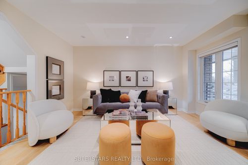 329 Bur Oak Avenue, Markham, ON, L6C2V3 | Card Image