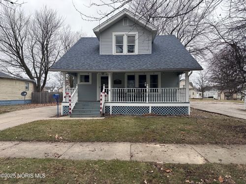 824 N Ottokee St, Wauseon, OH, 43567-1038 | Card Image