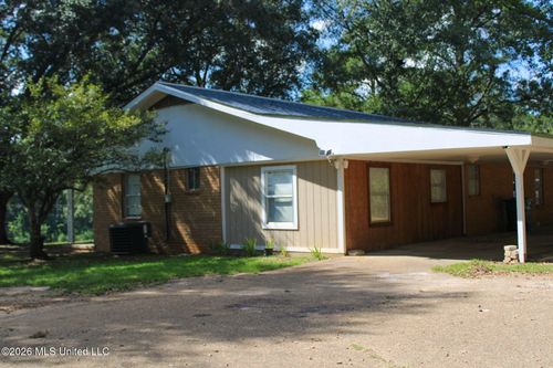 1034 Oak Tree Ln, Magnolia, MS, 39652-9564 | Card Image