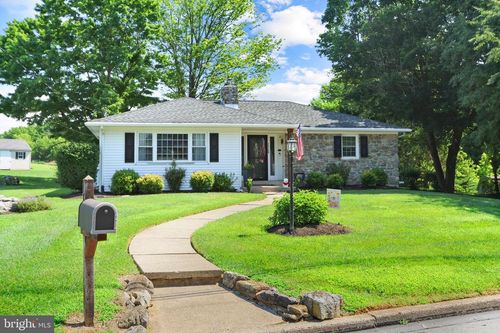 1720 Mine Lane Rd, EASTON, PA, 18045-5818 | Card Image