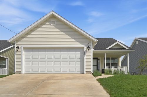 728 Northern Ave, Springfield, OH, 45503 | Card Image