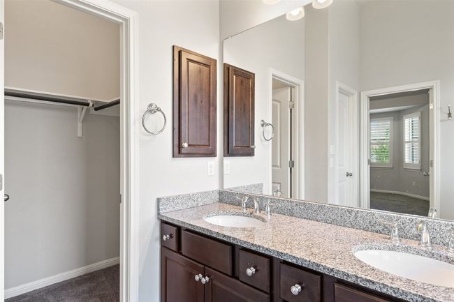 110 N Sage Holw, House other with 3 bedrooms, 2 bathrooms and 5 parking in Dripping Springs TX | Image 27