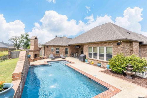 14472 Oak Path Dr, Prairieville, LA, 70769-3286 | Card Image