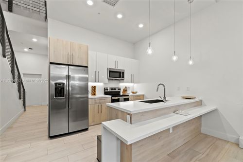 4433 Nw 9th St, Plantation, FL, 33317-1528 | Card Image