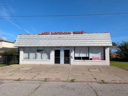 110 E Ripley St, Michigan City, IN, 46360-3736 | Card Image