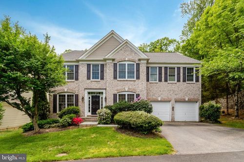8061 Paper Birch Dr, LORTON, VA, 22079-5655 | Card Image