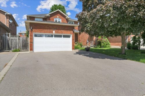 4489 Stonemill Crt, Mississauga, ON, L5V1E5 | Card Image