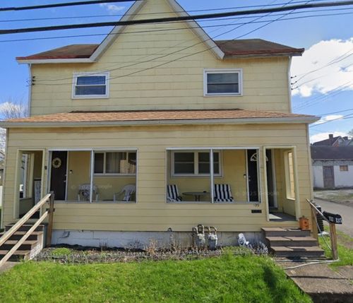 135 Boroview Ave, Carnegie, PA, 15106-3348 | Card Image