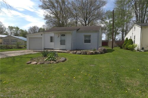 10924 Libby Ave, Elyria, OH, 44035-7536 | Card Image