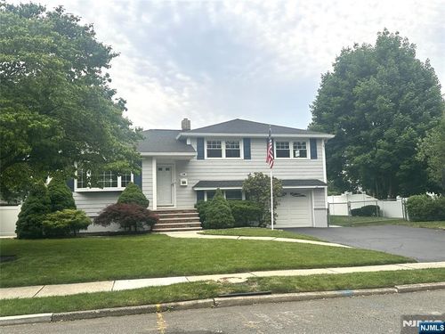 136 Grand St, New Milford, NJ, 07646-2626 | Card Image