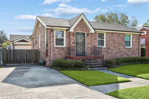 555 Tucker Ave, Jefferson, LA, 70121-1537 | Card Image