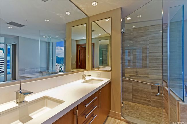 APT-1110 - 1555 Kapiolani Blvd, House other with 2 bedrooms, 2 bathrooms and 2 parking in Honolulu HI | Image 9