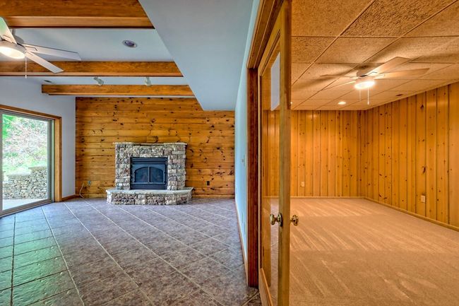 2403 Hidden Valley Rd, Home with 3 bedrooms, 3 bathrooms and 2 parking in Hiawassee GA | Image 55