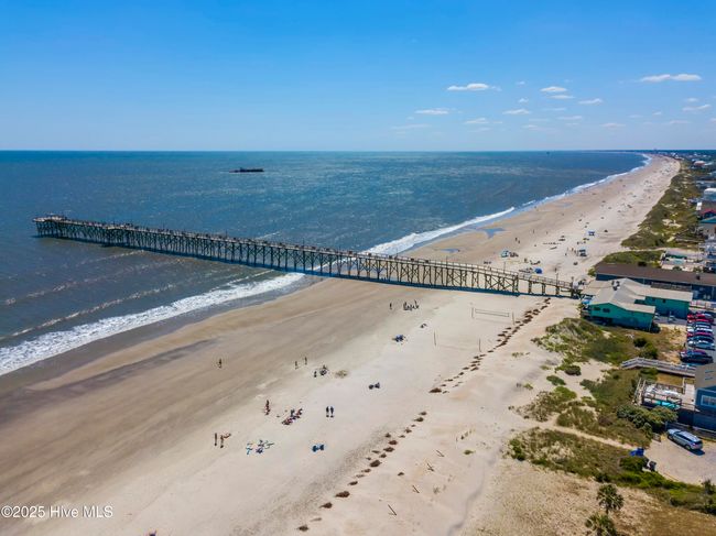 802 E Oak Island Dr, House other with 3 bedrooms, 2 bathrooms and null parking in Oak Island NC | Image 38
